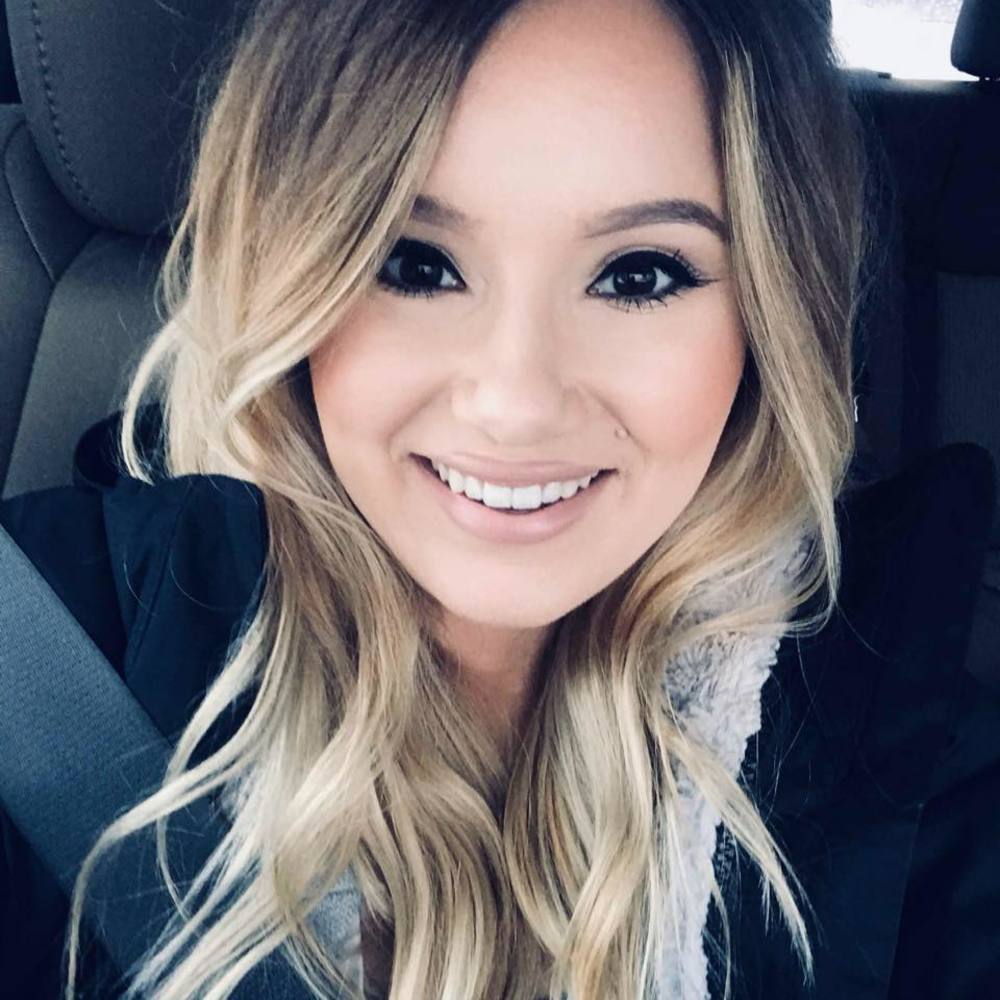 Meet your Posher, Chelsey